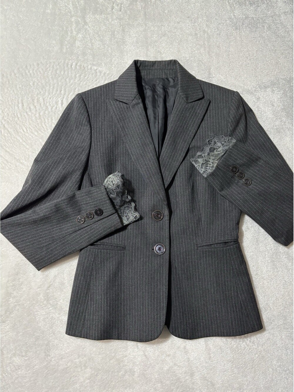Women’s Pinstripe Blazer Lace Detail Gray 2-4/XS Business Casual Workwear Y2K